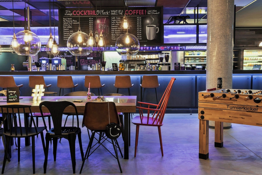 Moxy Belfast City — photo 2